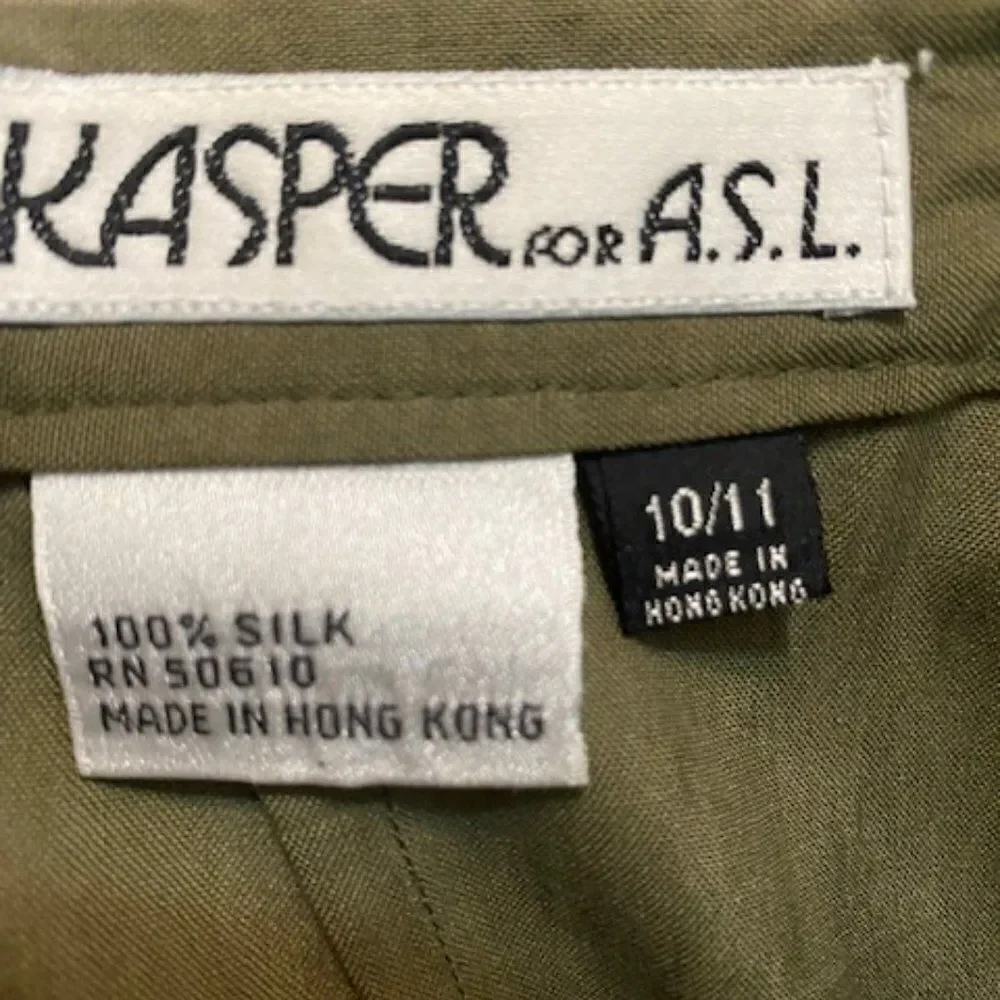Kasper For A.S.L. Green Silk skirt, size 10/11
